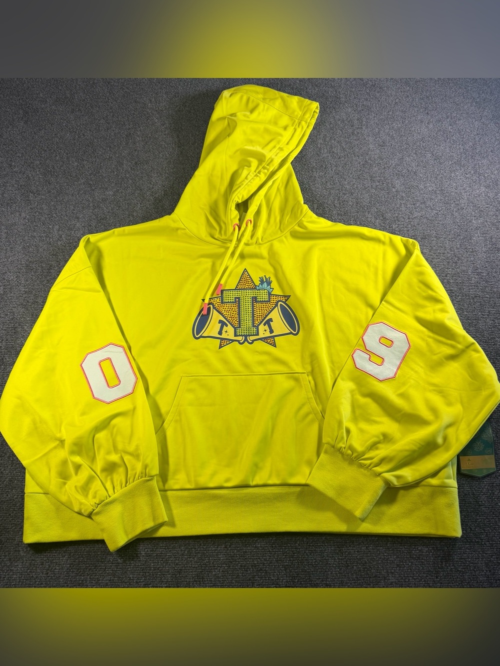 Disney Princess Tiana & Color Me Courtney Citron Cropped Hoodie Womens 3XL NWT
